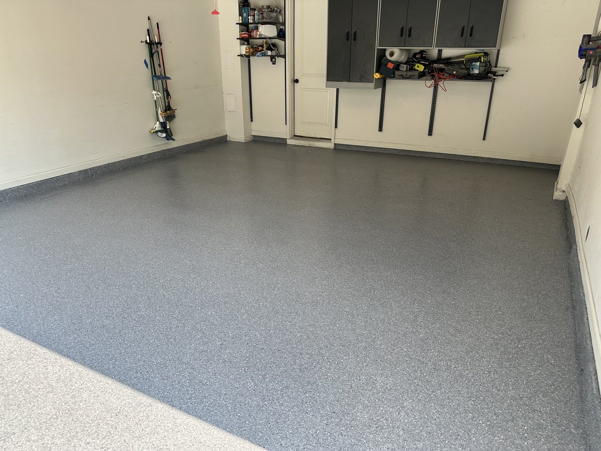 Completed garage floor with full-flake speckled coating